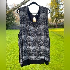 “New” 2-layered sleeveless tank